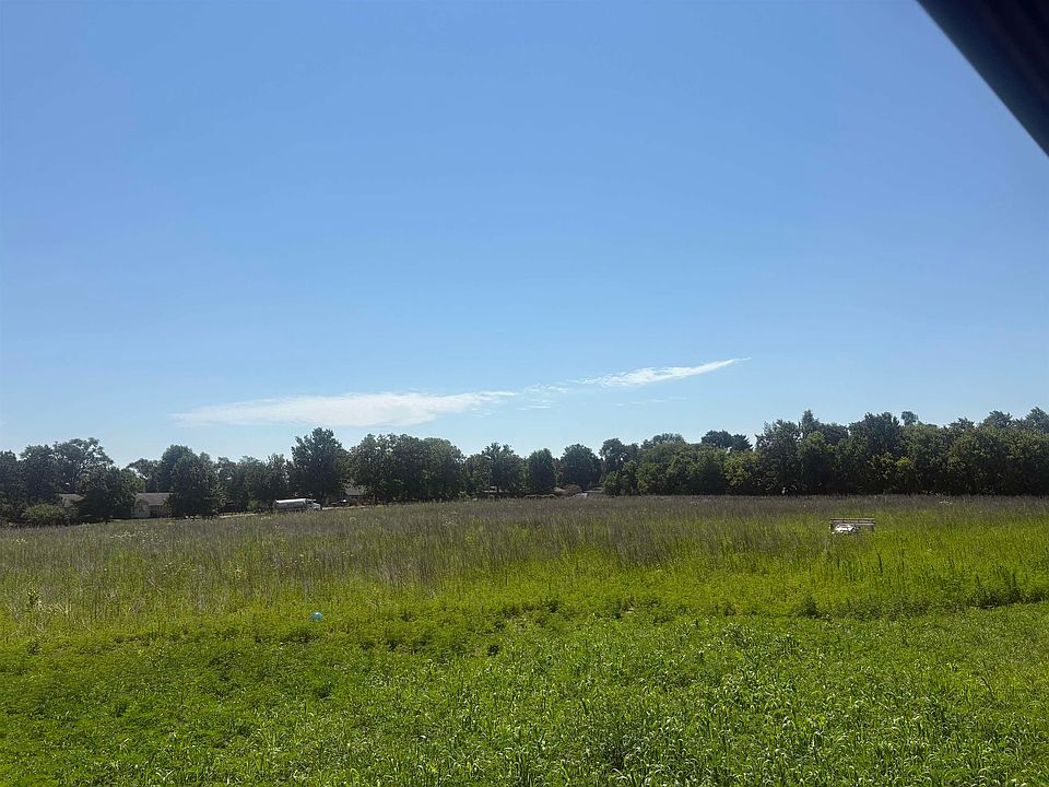 2nd image of 2 E Philhower Rd