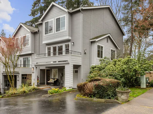 4520 Lower Dr, Lake Oswego, OR 97034