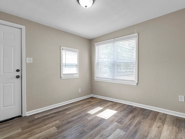 3932 Missouri Ave — Photo 19