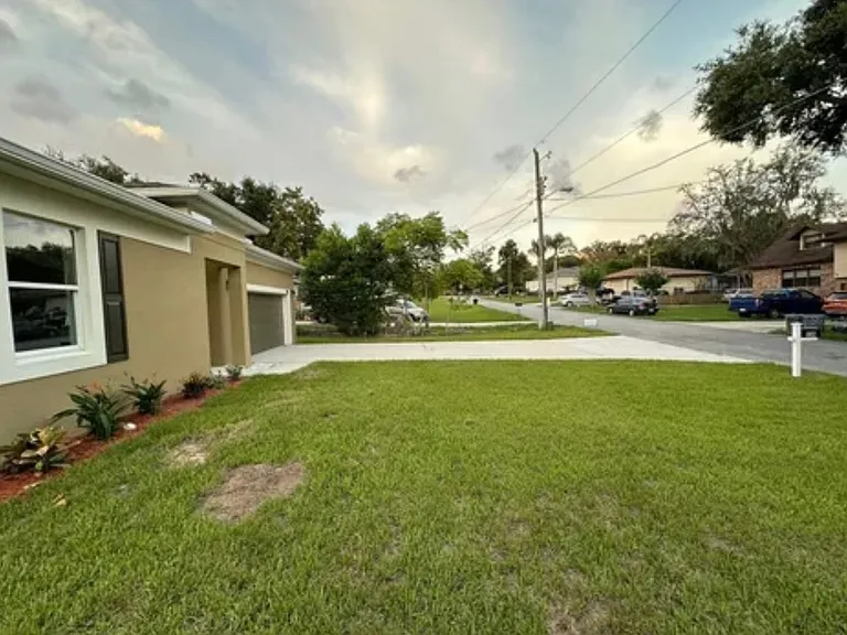 134 Delespine Dr — Photo 3
