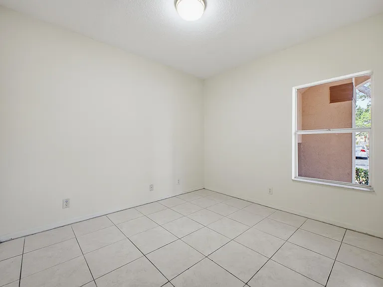 4535 Oak Terrace Dr — Photo 18