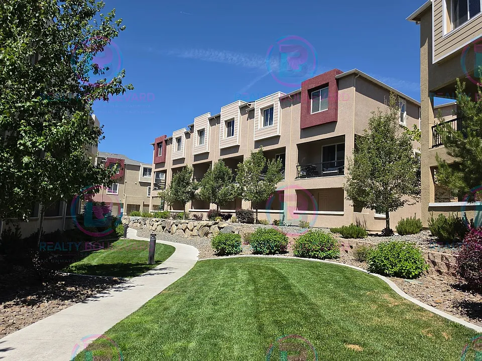 3010 Sterling Ridge Cir