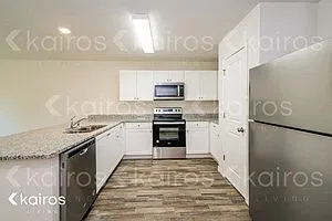 4 bed, 2.0 bath, 1449 sqft, $1,770 — Photo 2