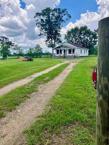 2432 Highway 327 Photo 1