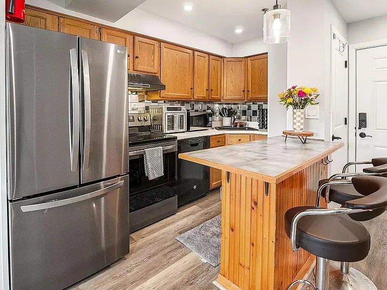 133 E Mountain Rd #3E13 — Photo 5
