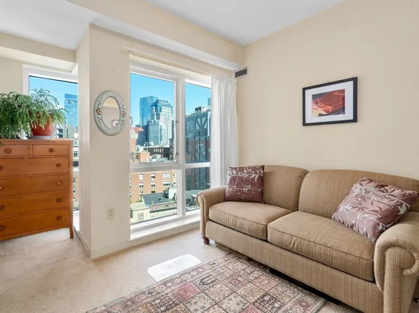 1 Nassau St Unit 1103, Boston, MA 02111