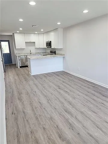 8604 International Ct — Photo 3