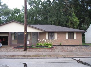 984 E Schaaf Rd, Brooklyn Hts, OH 44131