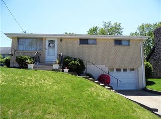 204 Erwin Pl, Mc Kees Rocks, PA 15136