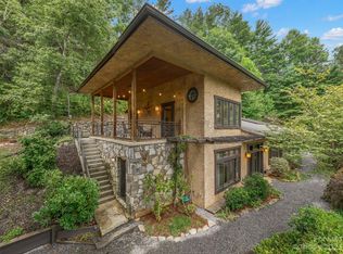 23 Safe Haven Dr, Waynesville, NC 28785