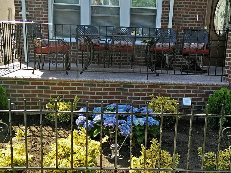 20-69 36th St #1 — Photo 3