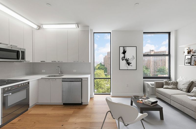 1st image of 300 E 120th St #8B