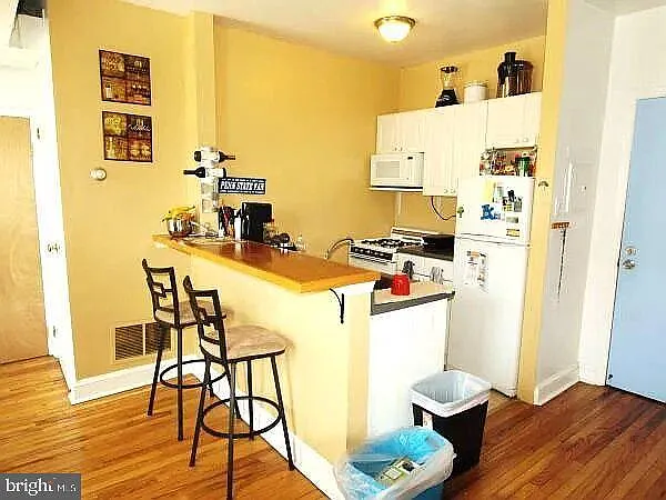 4373 Main St #2F — Photo 3