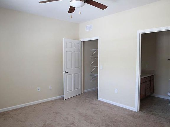 3rd image of 34 Farmington Cir #4245