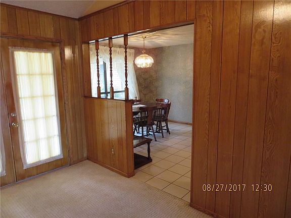 4th image of 1271 Estates Dr