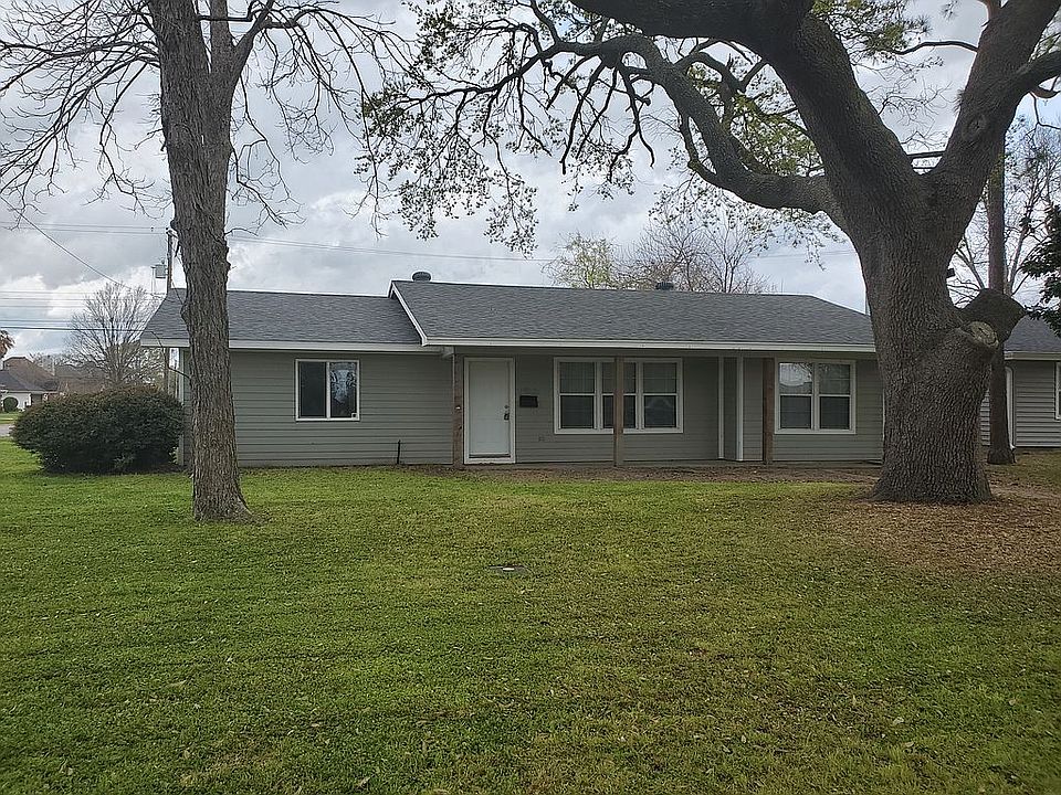 1st image of 2912 Gary Ave