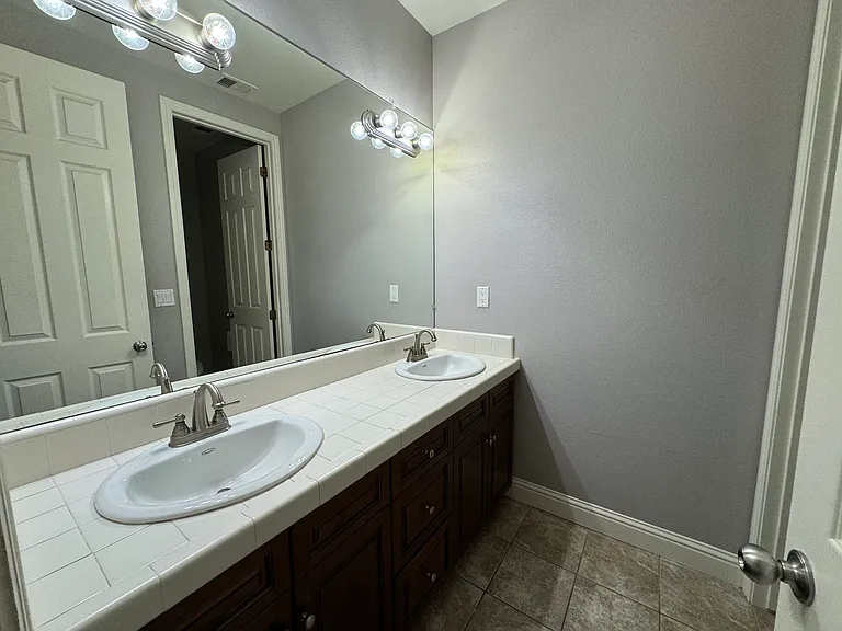 Upstairs Hall bathroom
