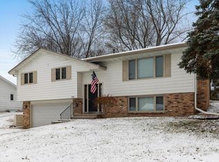 1466 17th Ave NW, New Brighton, MN 55112