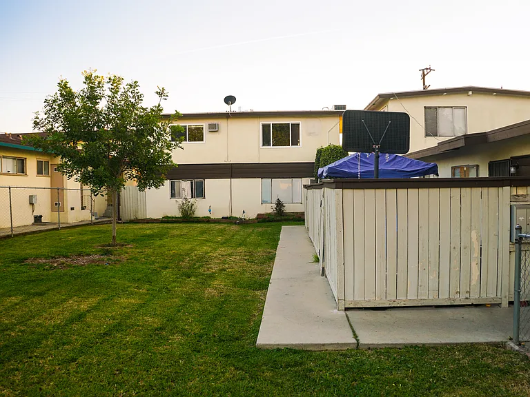 14324 Christine Dr #F — Photo 1