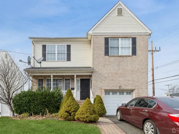277 Greenwood Dr, Keyport, NJ 07735