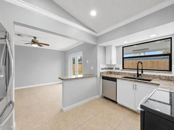 3962 Winfield Rd, Boynton Beach, FL 33436