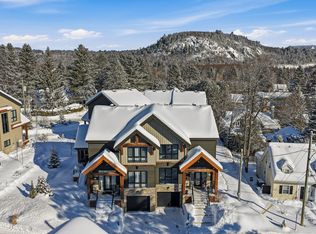 71 Avenue Desjardins, Saint Sauveur, QC J0R 1R0