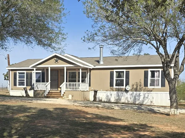 188 Country View, Floresville, TX 78114