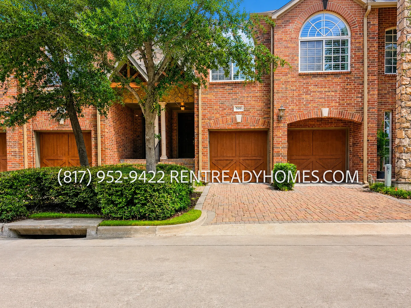 509 Rockingham Dr - Spacious 3 Bedroom Rental Home in Irving, TX with Double Garage, Fireplace an... — Photo 2