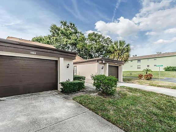 2nd image of 1102 Palm Dr