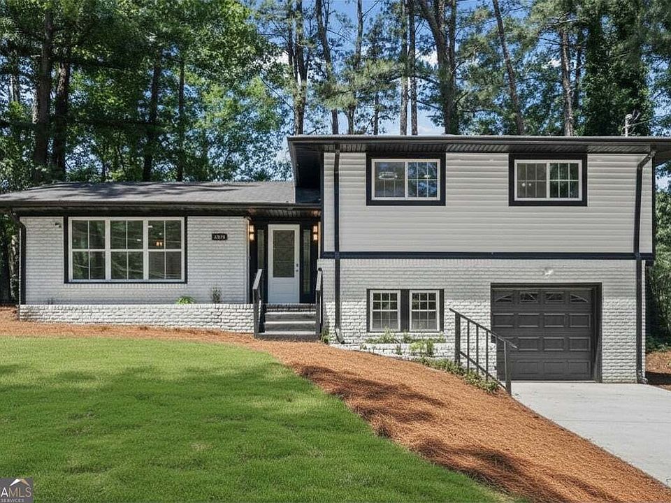 1st image of 3025 McKenzie Rd