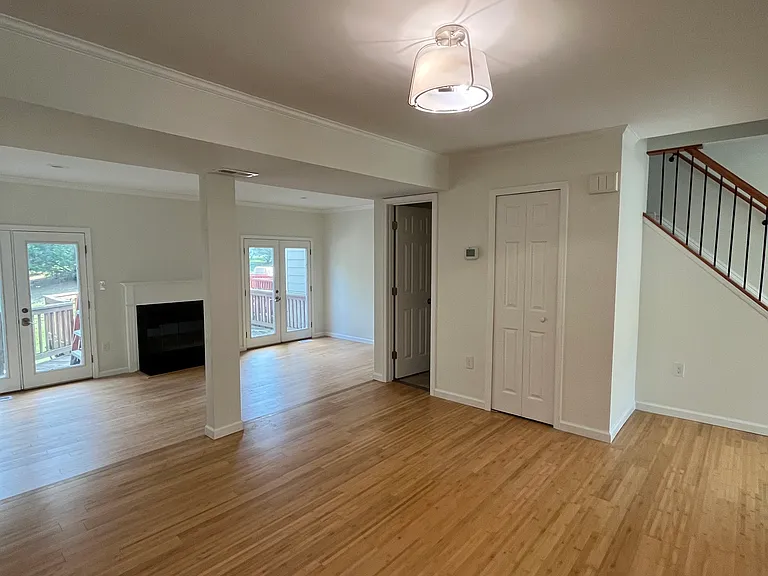 7724 Chatfield Ln — Photo 5