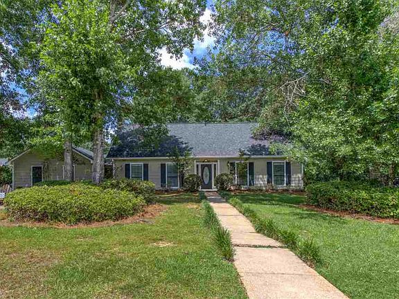2nd image of 408 Bradford Dr