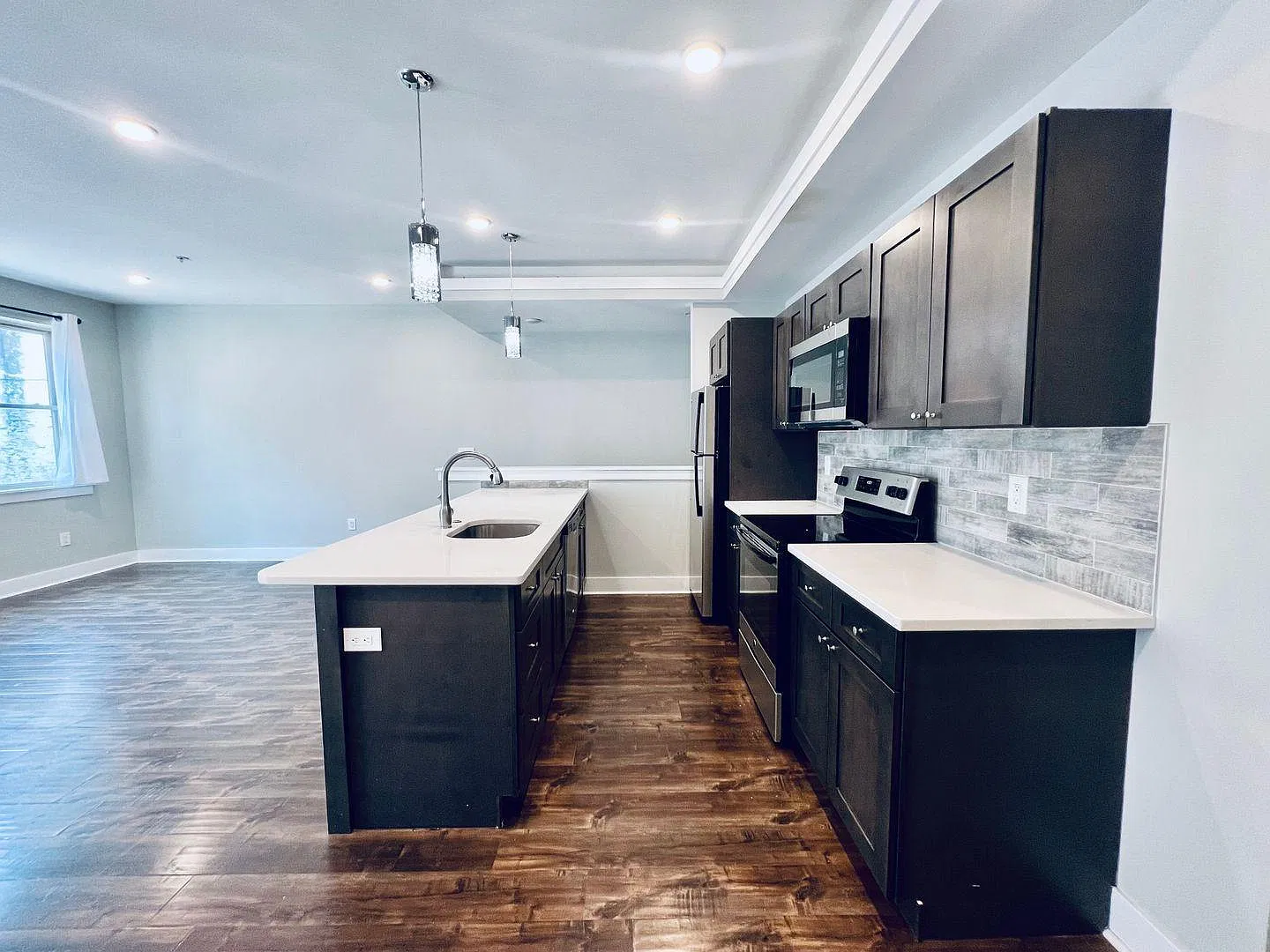 2 bed, 1.5 bath, $1,700 — Photo 2