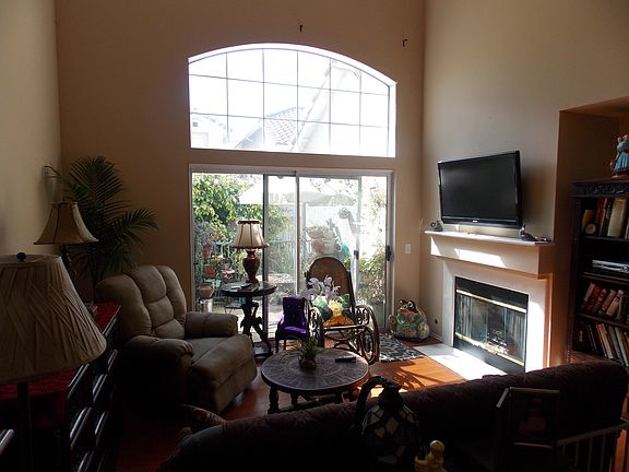 4th image of 380 Via Capri Unit 102