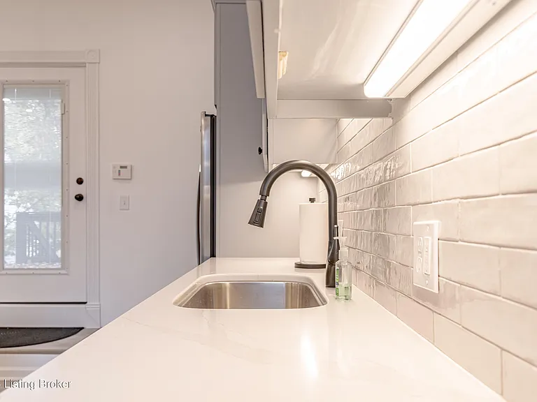 1804 Frankfort Ave #A — Photo 8