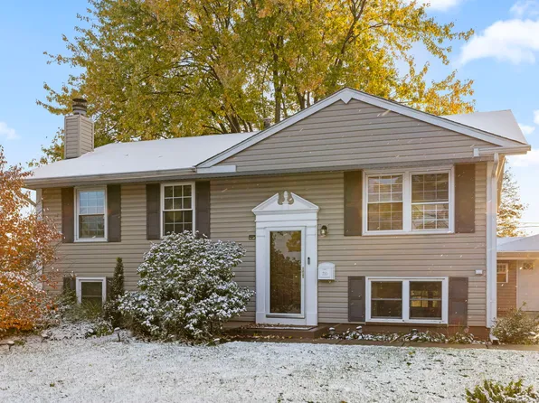 710 Cascade Ave, Romeoville, IL 60446