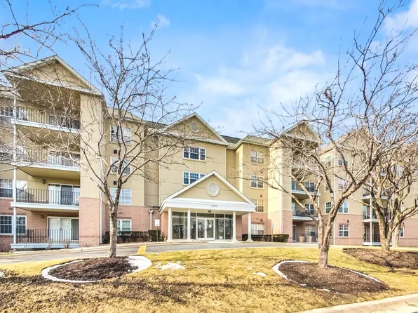 13750 S Bristlecone Dr #302, Plainfield, IL 60544