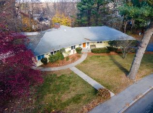 212 Chestnut St, Andover, MA 01810