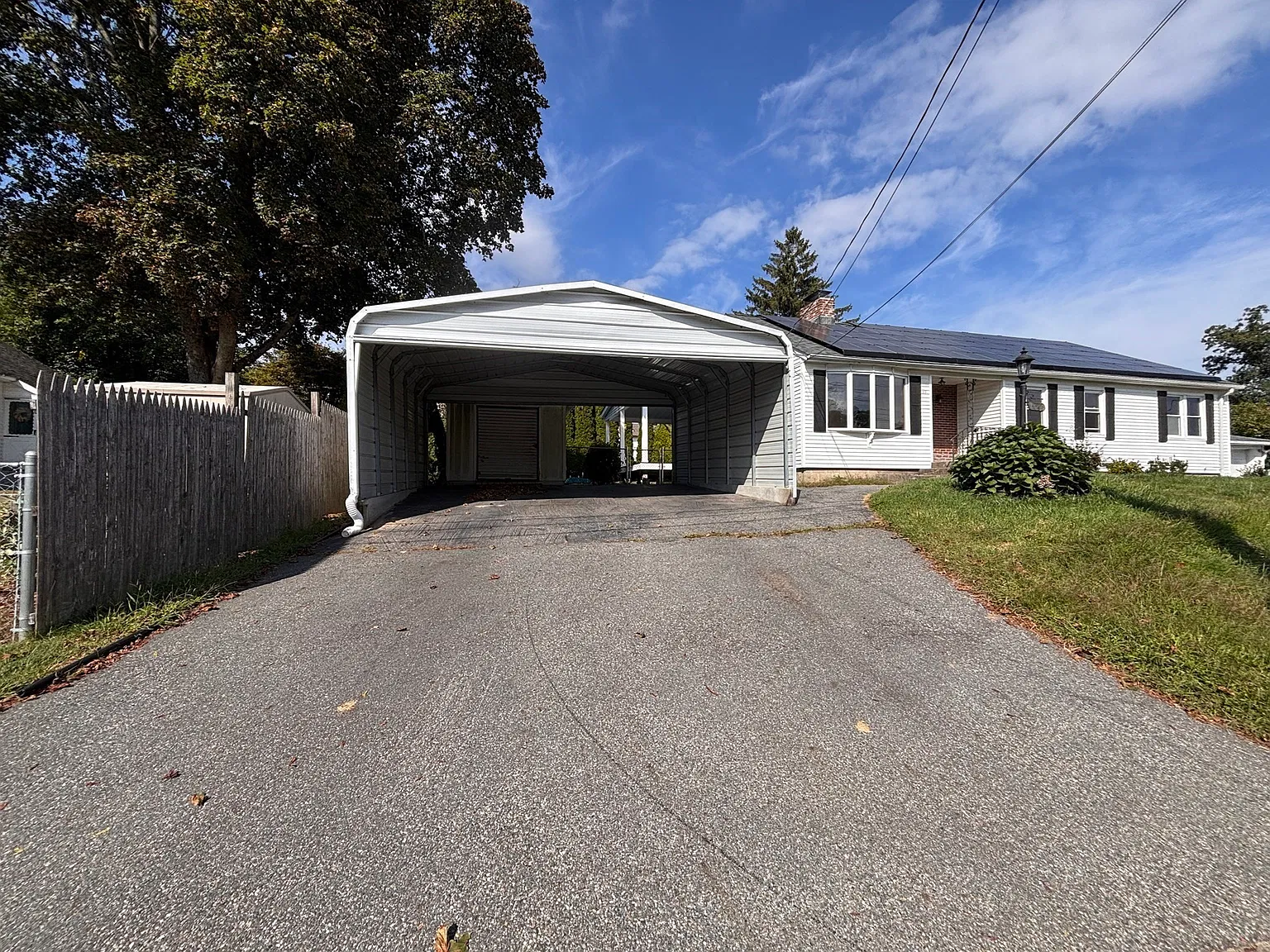 4 bed, 1.0 bath, 2534 sqft, $3,500 — Photo 3