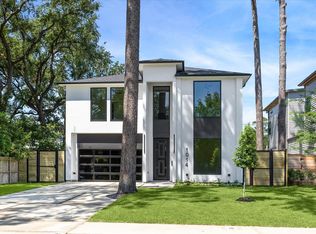 1014 Gardenia Dr, Houston, TX 77018