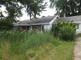 802 E Division Rd, La porte, IN 46350