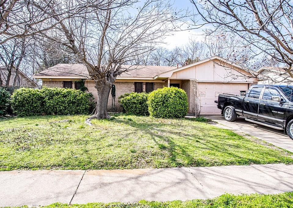 1st image of 2717 Kellogg Ave