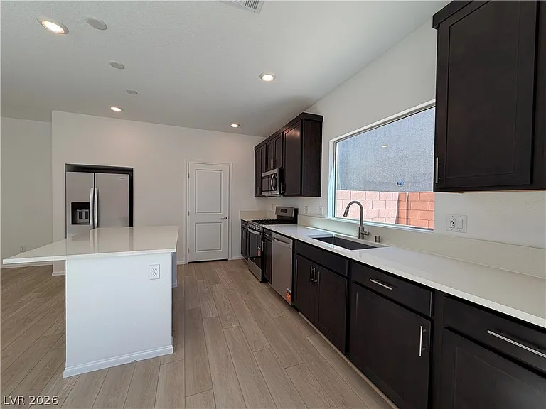 10021 Cooper Mountain St — Photo 9