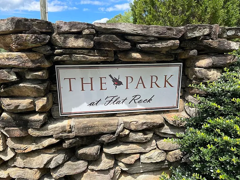 242 Highland Golf Dr — Photo 16