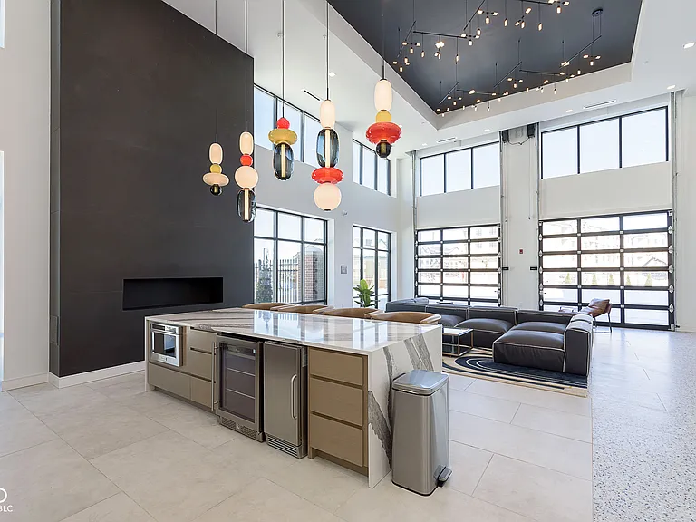 9745 Oleander Dr — Photo 18