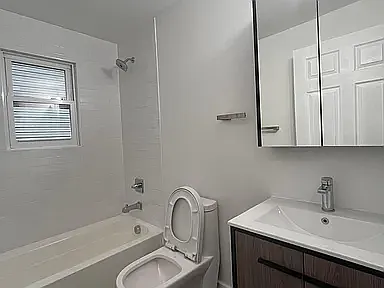38 Tillinghast St #R — Photo 5