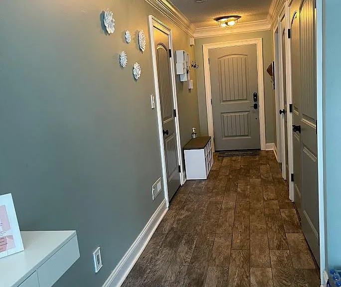 720 Greensboro Way — Photo 5