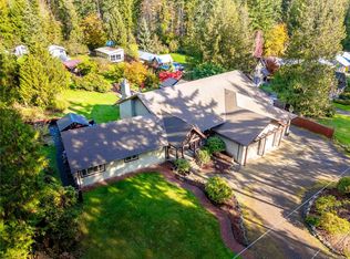 571 Meredith Rd, Cowichan Valley, BC V8H1E7