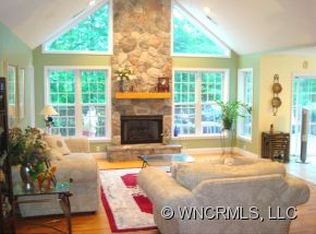 85 Skip Stone Rd, Asheville, NC 28803