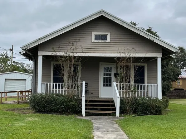 105 5th St, Abbeville, LA 70510
